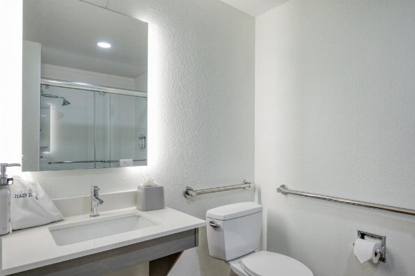 Holiday Inn Express Hotel & Suites Columbia-I-20 at Clemson Road image 14