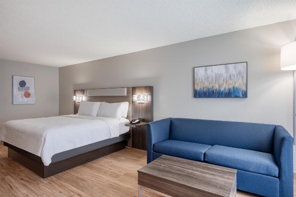 Holiday Inn Express Hotel & Suites Columbia-I-20 at Clemson Road Main image